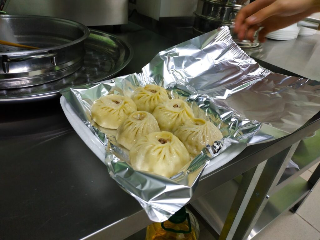 Горячие буузы