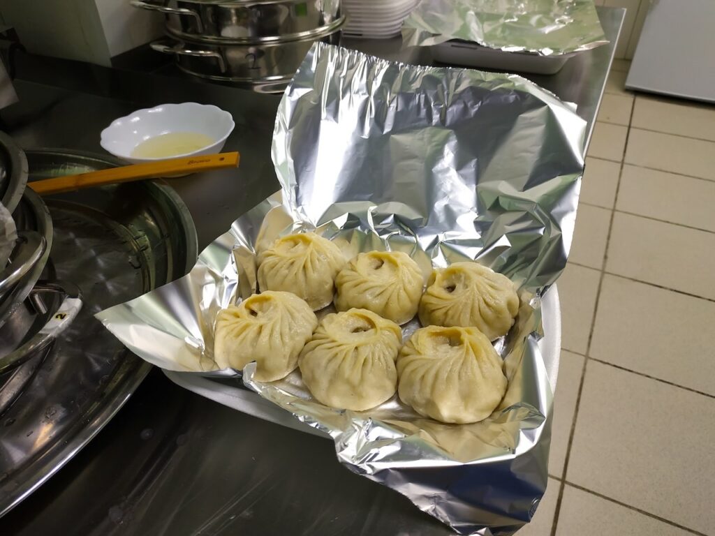 Горячие буузы