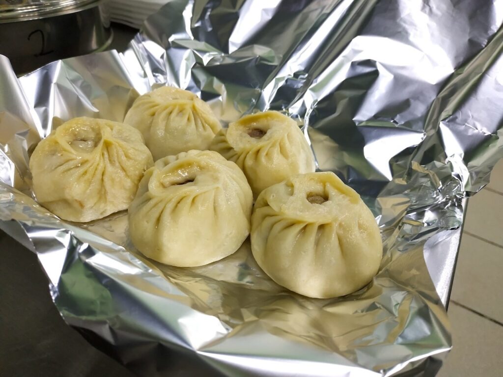 Горячие буузы